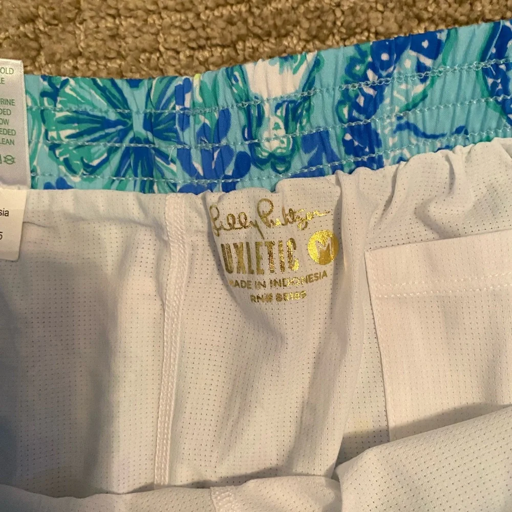 Lilly Pulitzer Shorts - Picture 2 of 3